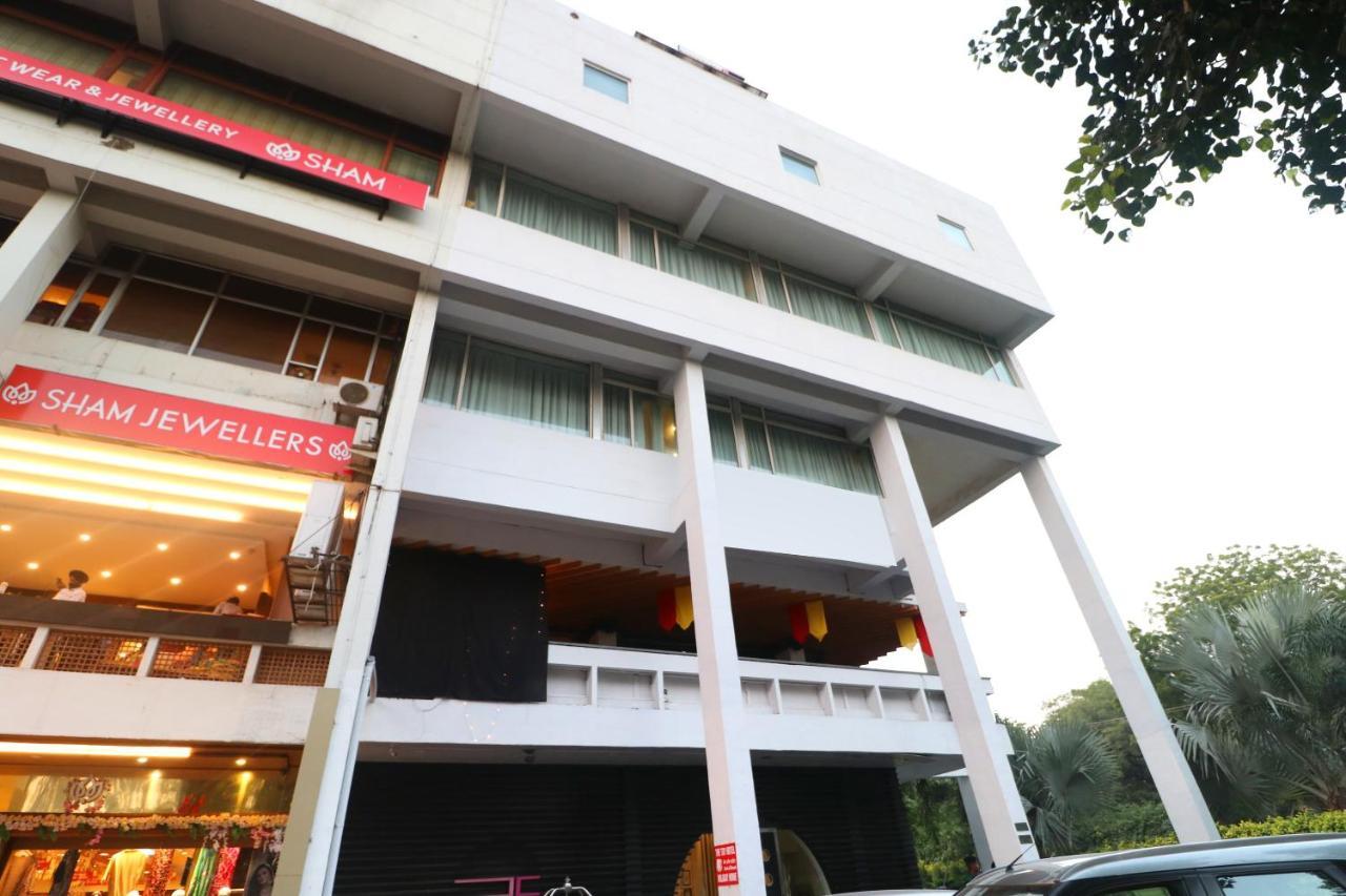 The Toy Hotel Chandīgarh Exterior foto